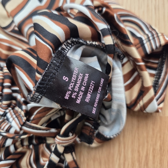 FADED ROSE Swirl Pattern Long Sleeve Top - Picture 8 of 9